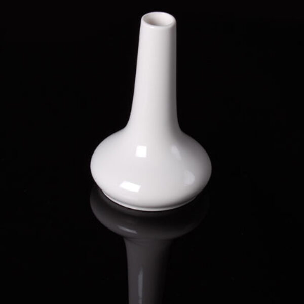 15.2cm / 6" Plain Table Vase (10pcs) @ £1.20 + vat each