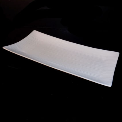35.6cm / 14" Curved Textured Rectangular Plate (Vitrified)