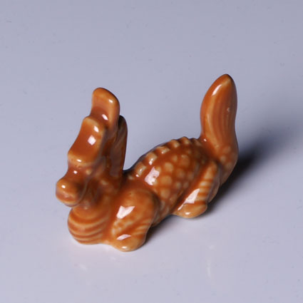 Brown Dragon Chopsticks Stand (100pcs)